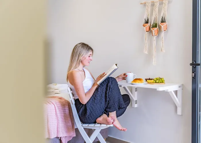 Seaside Sunset By Homie *