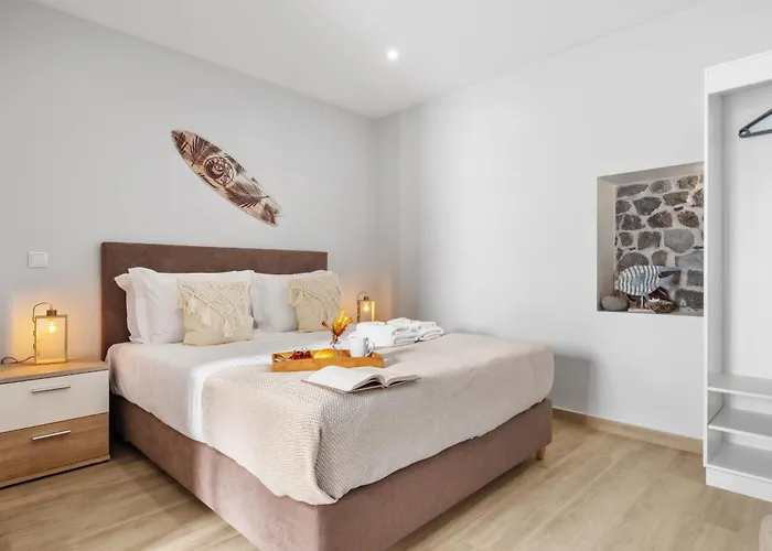 Seaside Sunset By Homie Apartment